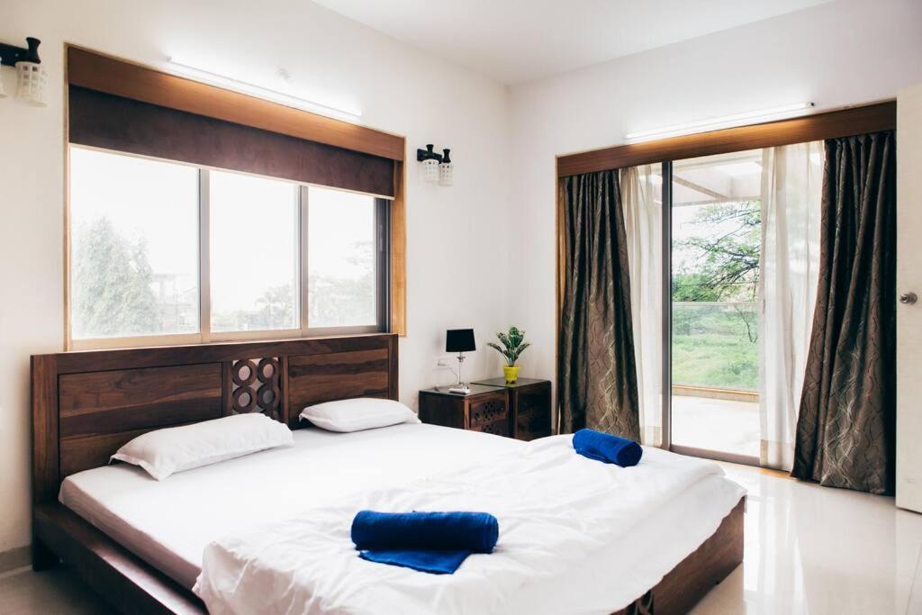 Unit 4 By Red Stone Villas Lonavala Εξωτερικό φωτογραφία