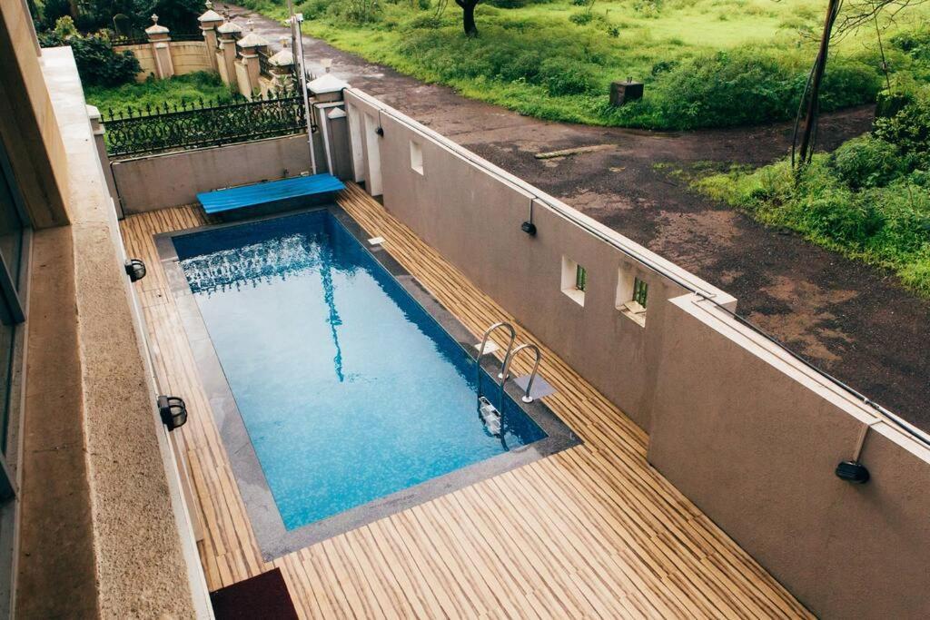 Unit 4 By Red Stone Villas Lonavala Εξωτερικό φωτογραφία