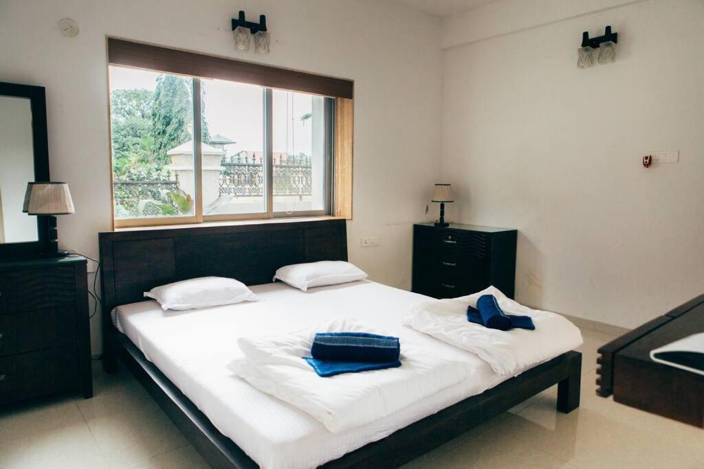 Unit 4 By Red Stone Villas Lonavala Εξωτερικό φωτογραφία